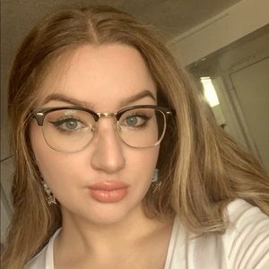 Meet your Posher, Kailey